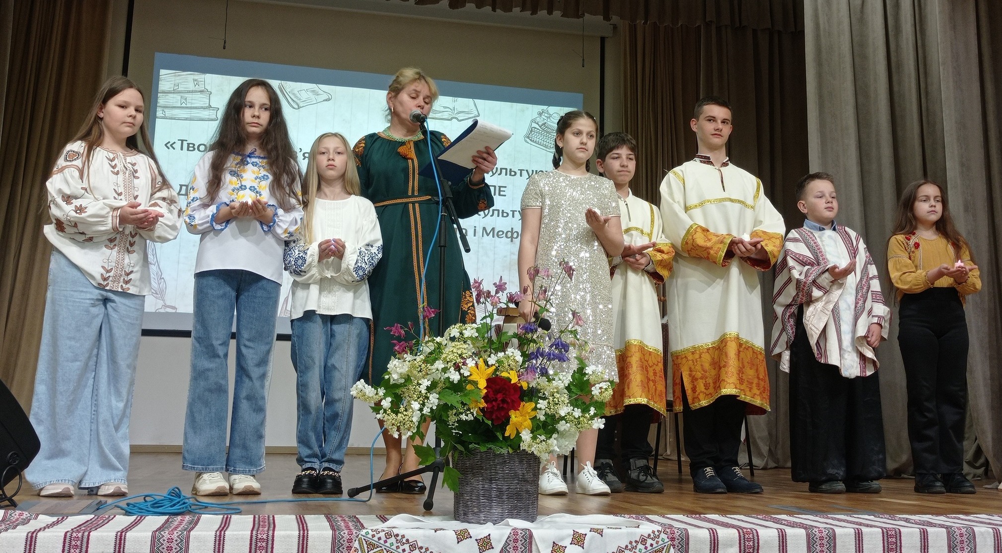 ЗАХІД ДО ДНЯ СЛОВ’ЯНСЬКОЇ ПИСЕМНОСТІ І КУЛЬТУРИ ОРГАНІЗУВАЛИ В УГОРНИКАХ