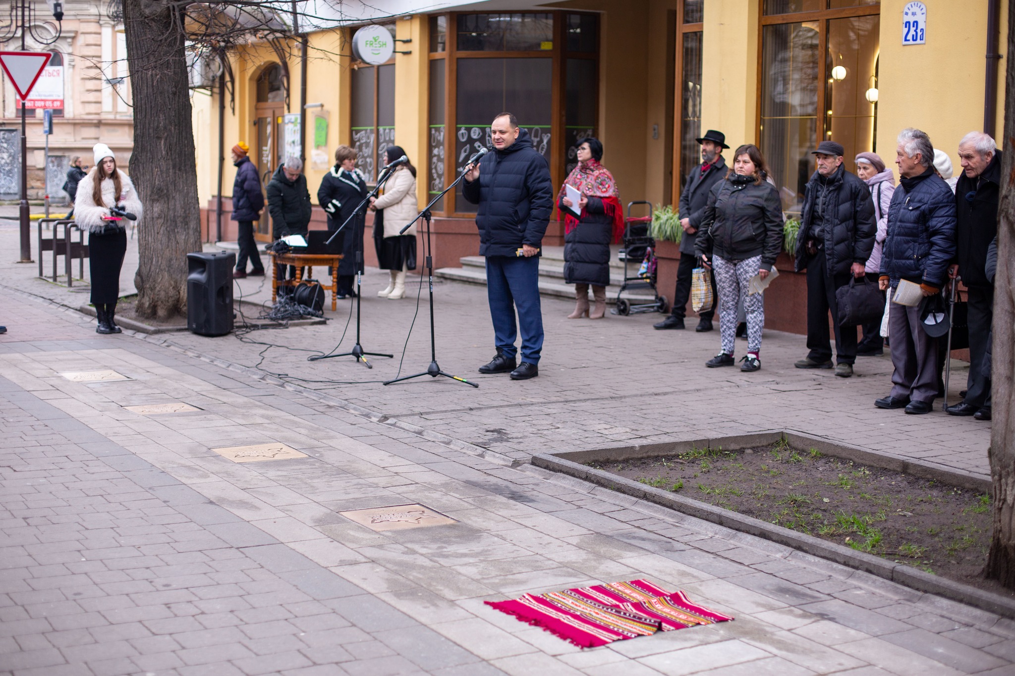 НА АЛЕЇ ВІДОМИХ ФРАНКІВЦІВ ВІДКРИЛИ ПАМ'ЯТНУ ПЛИТУ ОПАНАСУ ЗАЛИВАСІ