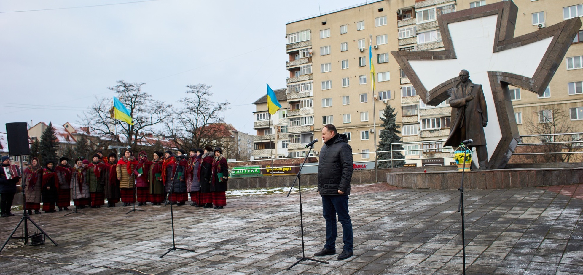 ВІЧЕ З НАГОДИ 117 РІЧНИЦІ ВІД ДНЯ НАРОДЖЕННЯ С. БАНДЕРИ