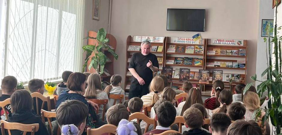 ПРЕЗЕНТАЦІЯ КНИГИ МИРОСЛАВА КОШИКА «100 УКРАЇНЦІВ, ЯКИХ ВАРТО ЗНАТИ»