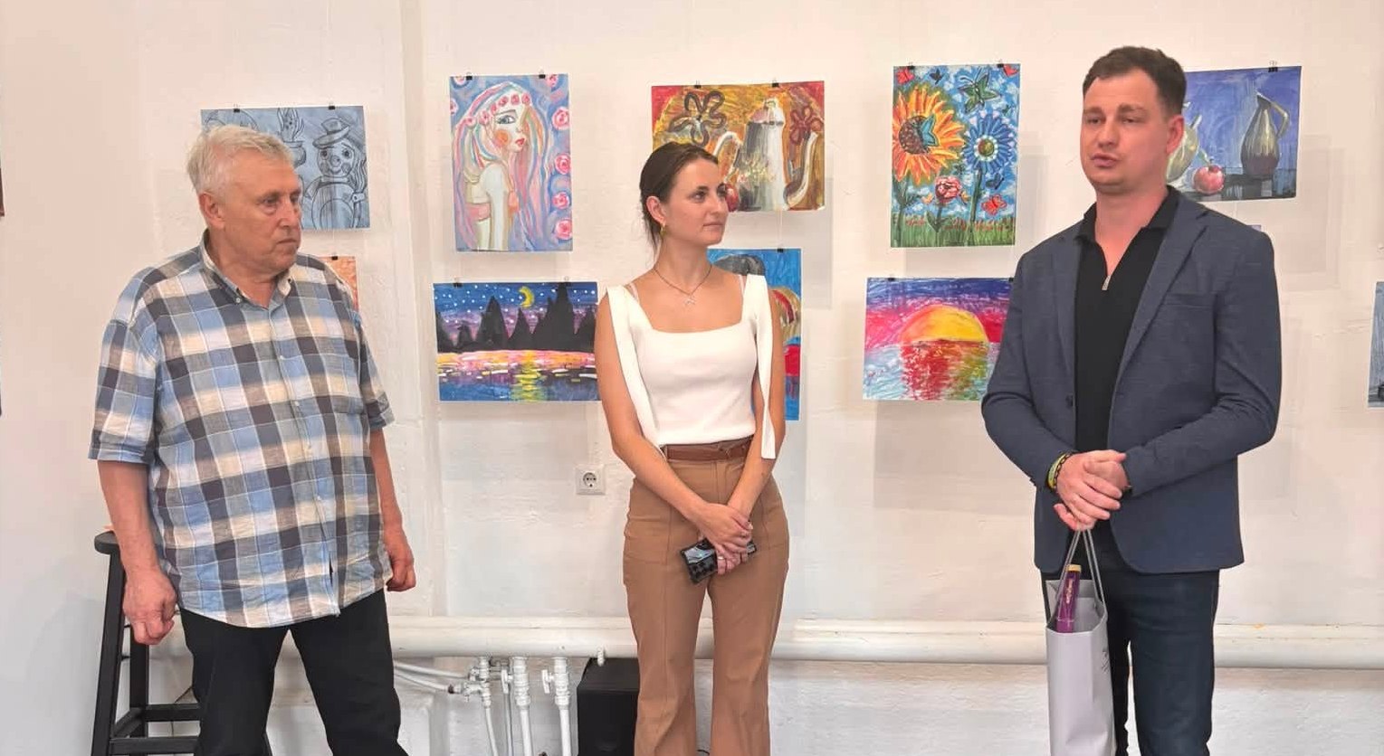 У ЦЕНТРІ СУЧАСНОГО МИСТЕЦТВА ВІДКРИЛИ ВИСТАВКУ «НІ ВІЙНІ НА ПЛАНЕТІ ЗЕМЛЯ!»