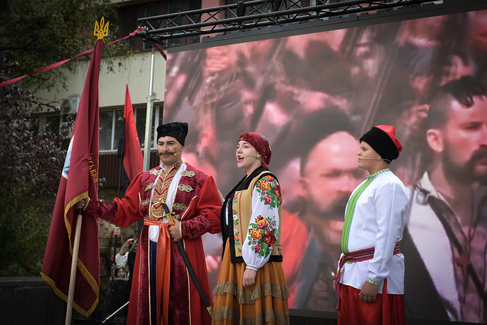 УРОЧИСТОСТІ З НАГОДИ ВІДЗНАЧЕННЯ ПОКРОВИ, ДНЯ КОЗАЦТВА, ДНЯ УПА ТА ДНЯ ЗАХИСНИКА УКРАЇНИ